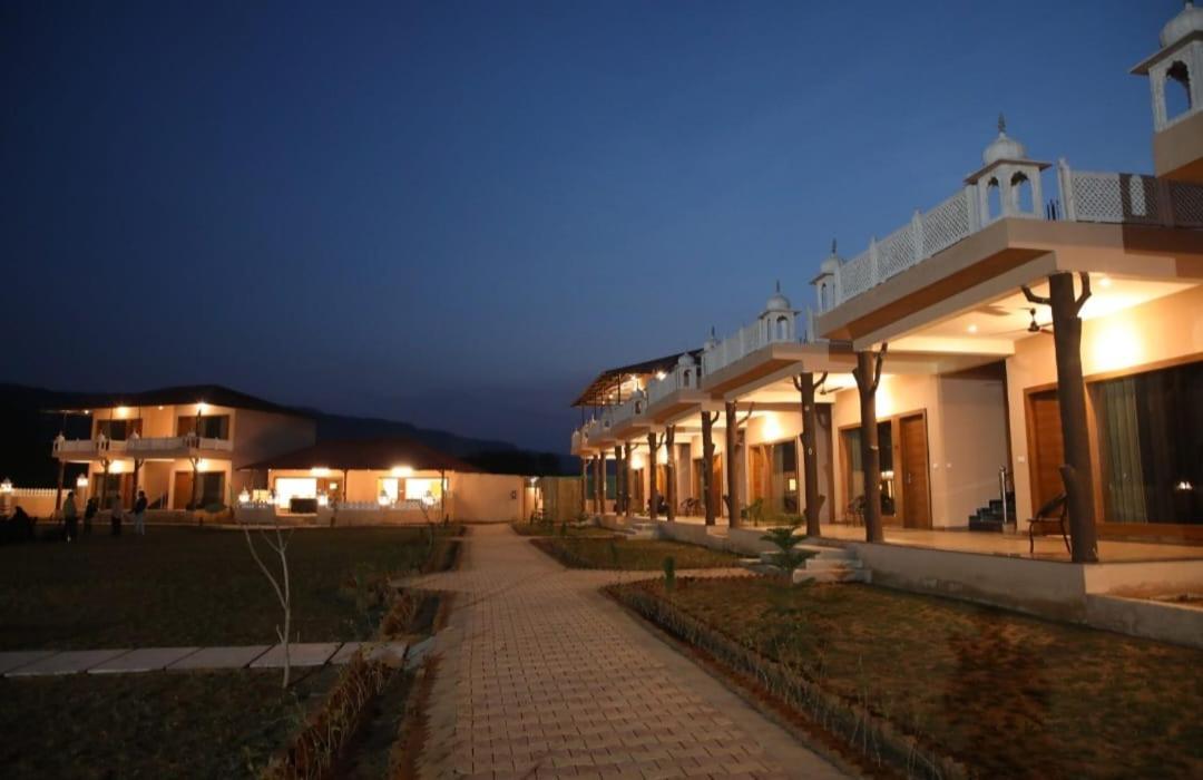 Ranthambhore Pride Hotel Sawai Madhopur Ngoại thất bức ảnh